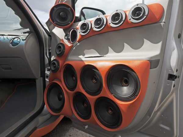 Por que escolher cones de papel para alto-falantes automotivos?